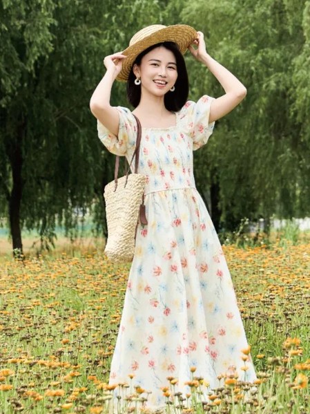 joy speaker桔尚印花时尚宽松度假风连衣裙2025夏季新款