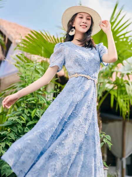 曼诺比菲(M STAR)女装品牌清爽亚麻2025夏季新款