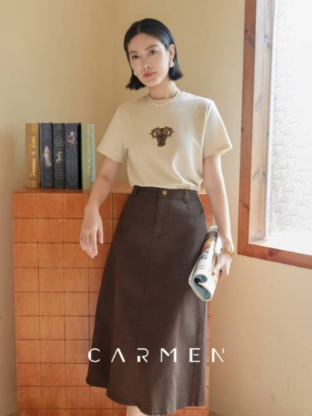 卡蔓(CARMEN)女装品牌最新产品展示