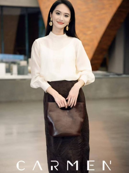 卡蔓(CARMEN)女装品牌最新产品展示
