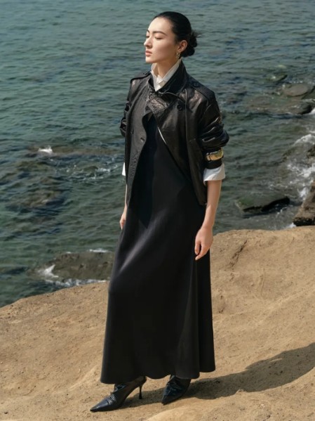 迪赛尼斯(DESIGNICE)简约摩登气质女装2025秋季新款