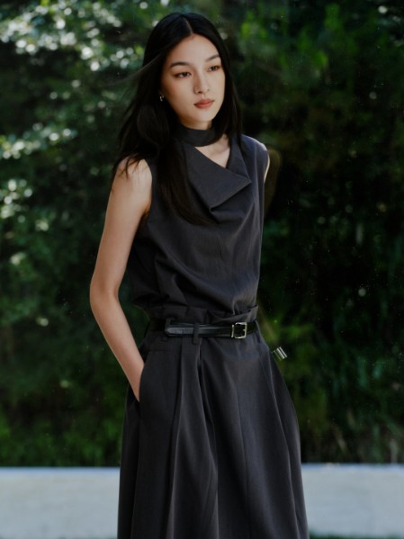 迪赛尼斯(DESIGNICE)简约大气通勤女装2025秋季新款