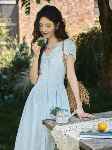 谜秀(MISHOW)女装文艺甜美碎花连衣裙2025夏季新款