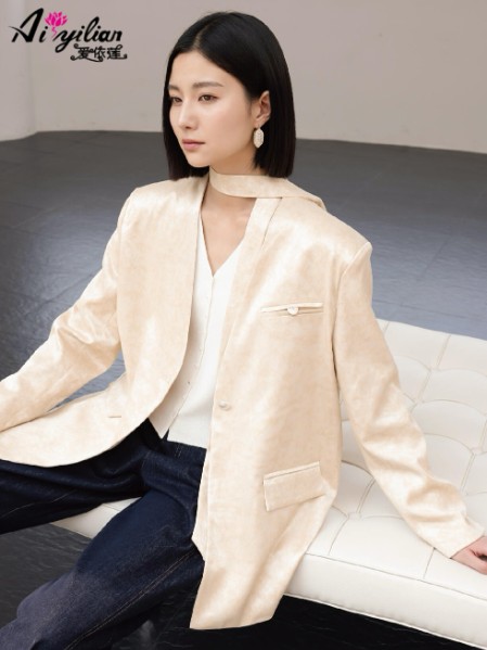 爱依莲女装品牌通勤气质2025秋季新品