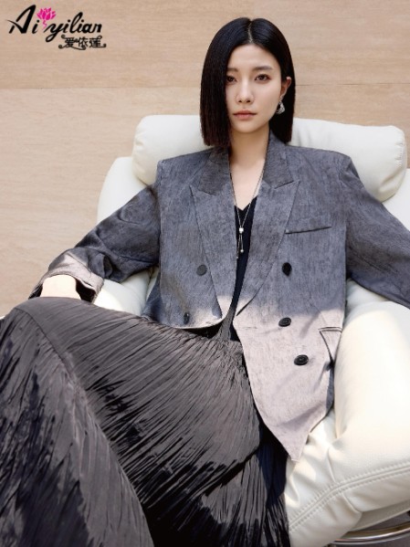 爱依莲女装品牌通勤气质2025秋季新品