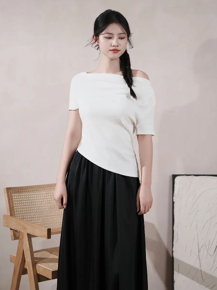 薇薇希(VIVIS)女装简约时尚气质2025夏季新款