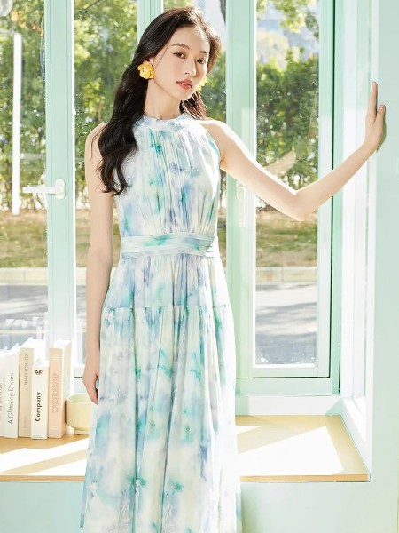 珞娜女装知性优雅气质女装