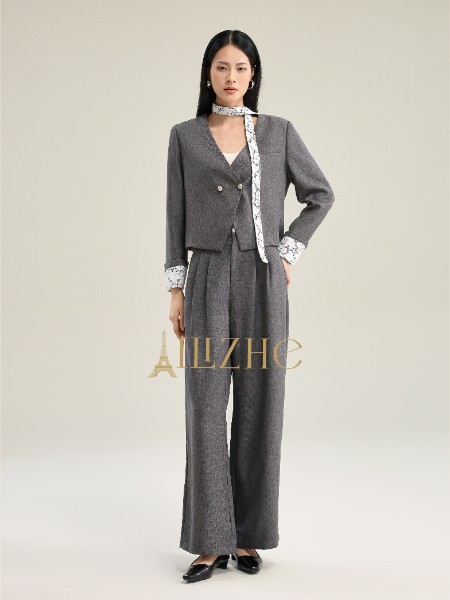 艾丽哲(Ailizhe)女装品牌2025年冬季最新产品展示
