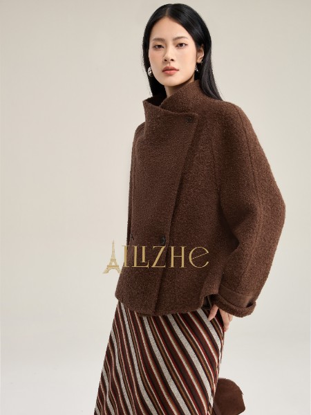 艾丽哲(Ailizhe)女装品牌2025年冬季最新产品展示