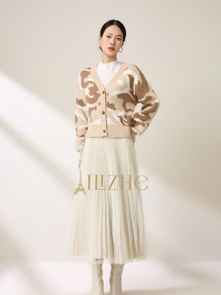 艾丽哲(Ailizhe)女装品牌2025年冬季最新产品展示