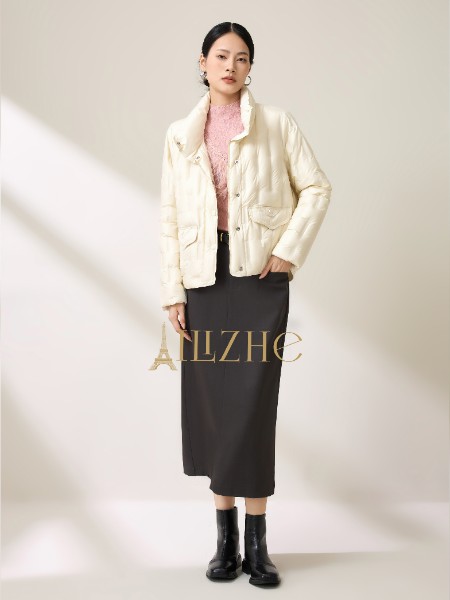 艾丽哲(Ailizhe)女装品牌2025年冬季最新产品展示