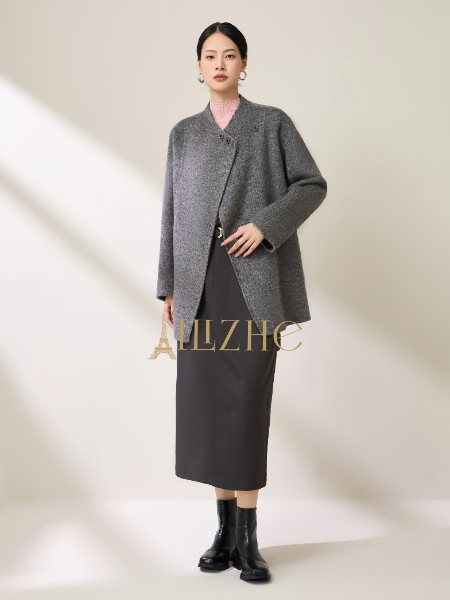艾丽哲(Ailizhe)女装品牌2025年冬季最新产品展示