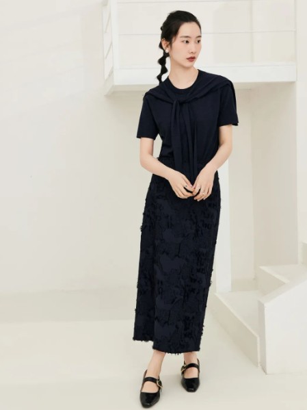 艾凸苏希(Aitoo.Suxi)女装品牌2025秋季新品