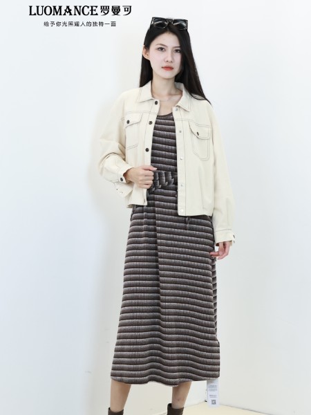 罗曼可女装品牌2025秋季新品