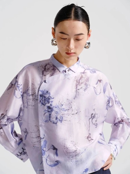 迪斯廷凯(Distin Kidny)女装品牌2025秋季新款