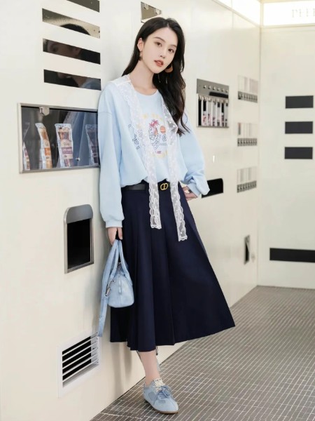 觅恋女装品牌韩版时尚减龄长袖2025秋季新品