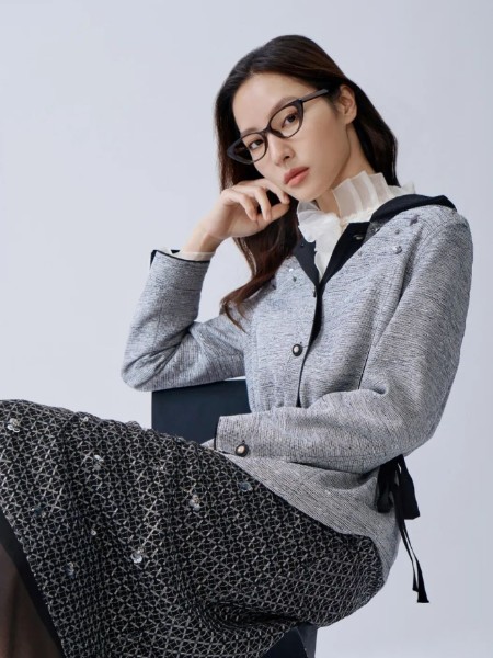 BUOUBUOU邦宝(BUOUBUOU)女装品牌2025秋季新品钉珠亮片抽绳收腰外套