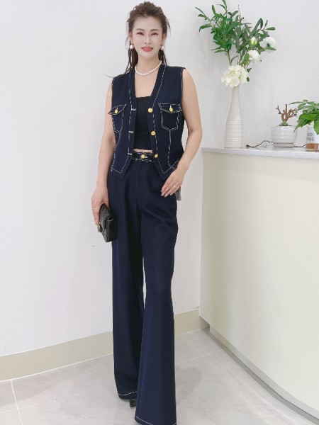 芮色(RUISE)女装品牌女装品牌时尚牛仔套装2025秋季新款洋气轻奢气质短外套阔腿裤两件套