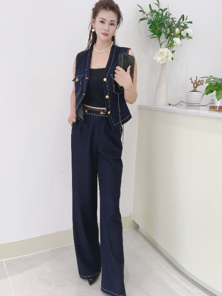 芮色(RUISE)女装品牌女装品牌时尚牛仔套装2025秋季新款洋气轻奢气质短外套阔腿裤两件套