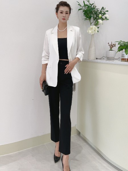 芮色(RUISE)女装品牌白色西装套装群2025新款长袖西服