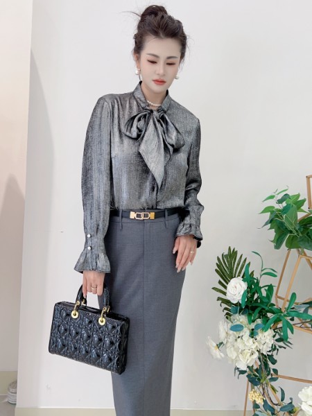 芮色(RUISE)女装品牌飘带领衬衫2025早秋新款气质百搭长袖上衣