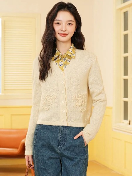 费依(FAY FAYEE)女装品牌重工刺绣钩花100纯羊毛开衫女花边V领绣花针织毛衣宽松羊绒衫外套