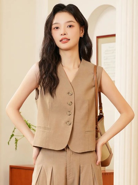 费依(FAY FAYEE)女装品牌简约时尚西装马夹女2025初秋新款简约廓形后腰调节袢设计上衣