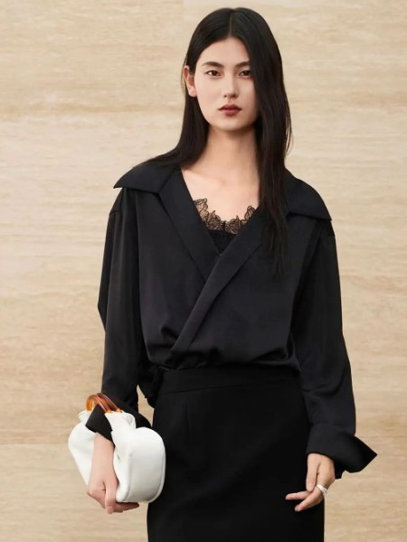 歌锦女装品牌最新产品展示黑色裙子大V领长袖薄款
