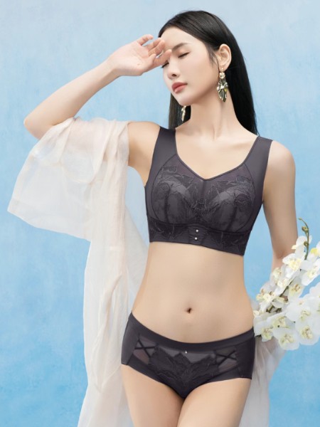 爱戴内衣睡衣品牌最新产品展示黑色宽肩带聚拢显身材舒适2025新款秋季内衣