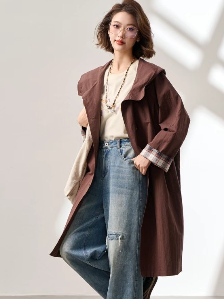 新作(justzzu)女装品牌娅立领棕色风衣外套女秋冬高级感2025年新款廓形袖口拼接大衣