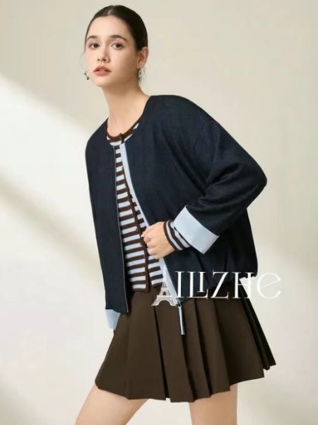 艾丽哲(Ailizhe)女装品牌2025新款时尚宽松休闲短款外套