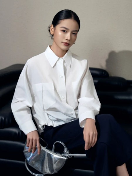 基弟(JIEDEAR)女装品牌秋季新款白色衬衫女内搭冷淡系高级感上衣宽松休闲气质通勤棉衬衣