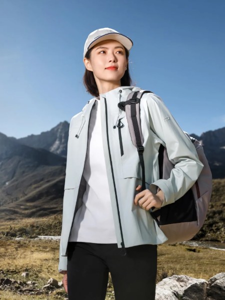 艾图爱(ITOI)运动户外品牌冲锋衣运动外套女款2025新款夹克连帽户外防风防泼水软壳衣