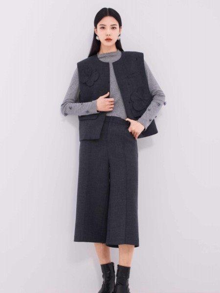 圣卡萝(ST.CAROL)女装品牌深灰色马甲外穿高级感气质职业套装