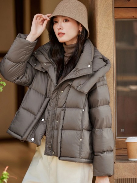 女装品牌短款羽绒服复古外套气质款