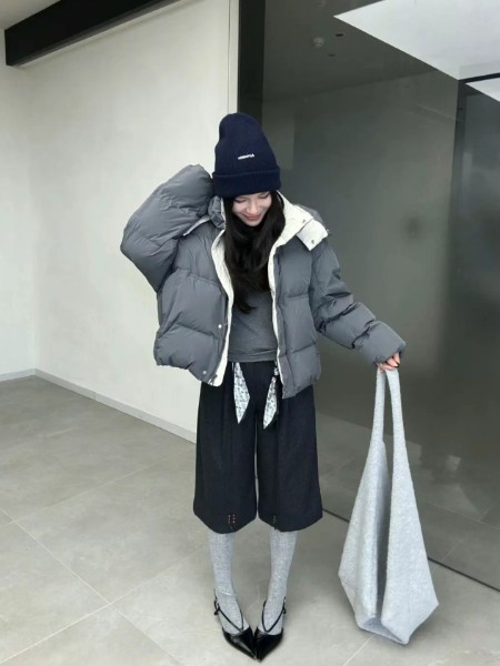 女装品牌美拉德双面穿搭连帽短款羽绒棉服女冬2025新款宽松加厚保暖外套