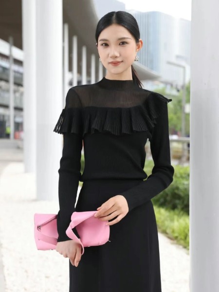 璟逸(JINGYI)女装品牌时尚套装镂空花边针织上衣黑色高腰半裙显瘦百搭2025秋季新款