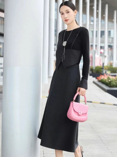 璟逸(JINGYI)女装品牌黑色长袖圆领开叉打底上衣2025新款秋季