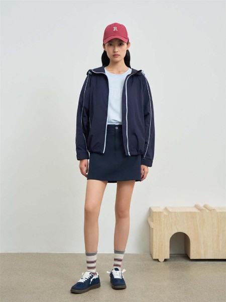 青稚女装品牌2025秋季新款复古撞色运动夹克宽松百搭立领短外套