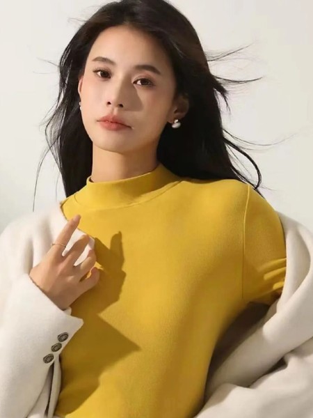 俞兆林品牌女装黄色修身保暖打底衣2025秋季新品