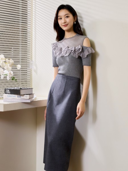 香影女装品牌2025秋冬最新产品展示