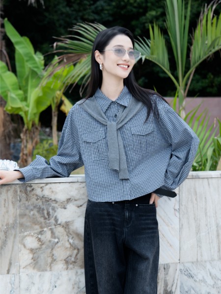 香影女装品牌2025秋冬最新产品展示