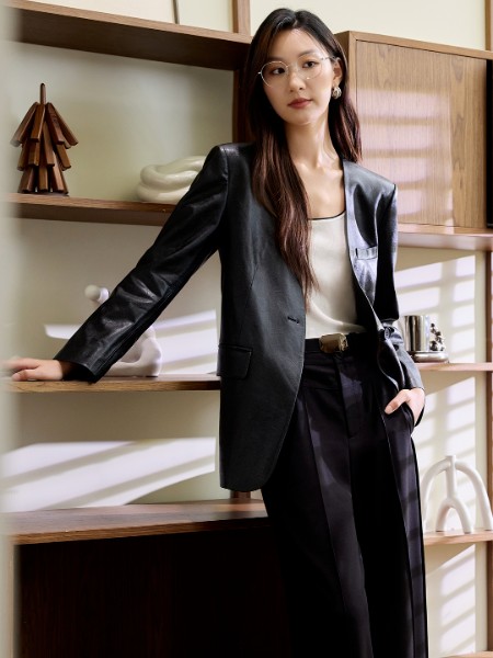 香影女装品牌2025秋冬最新产品展示