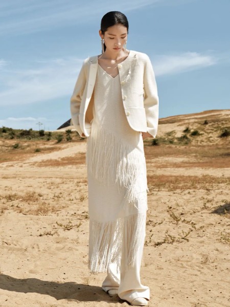 香影女装品牌2025秋冬最新产品展示