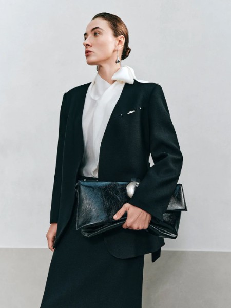 C'EST LILITH希莉莉斯女装品牌2025秋最新产品展示