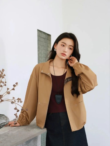 朵以(Duoyi)女装品牌2025秋最新产品展示