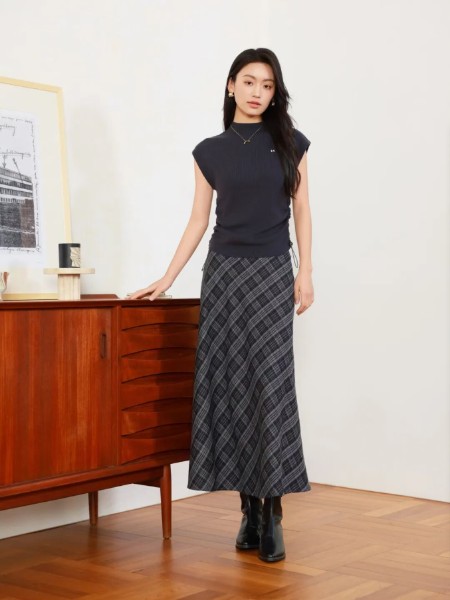 朵以(Duoyi)女装品牌2025秋最新产品展示