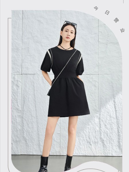 舍念(SHENICC)女装品牌2025秋最新产品展示