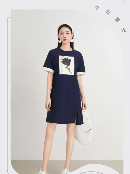 舍念(SHENICC)女装品牌2025秋最新产品展示