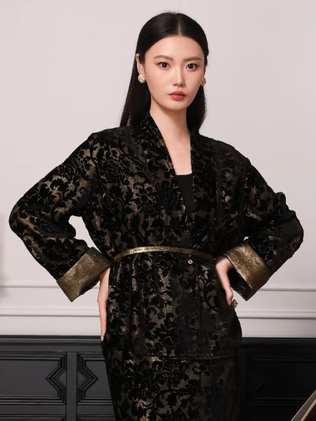 纽方(NEWFOUND纽方)女装品牌2025最新产品展示